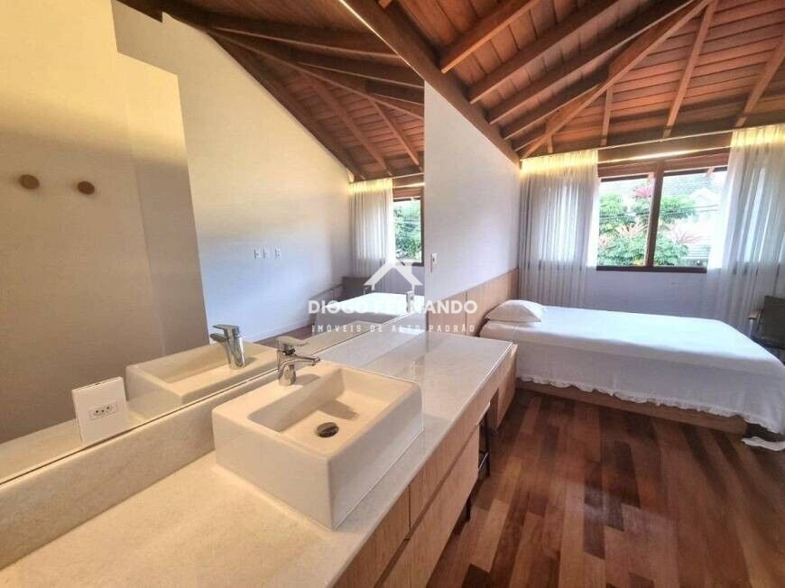 Casa à venda com 4 quartos, 360m² - Foto 12