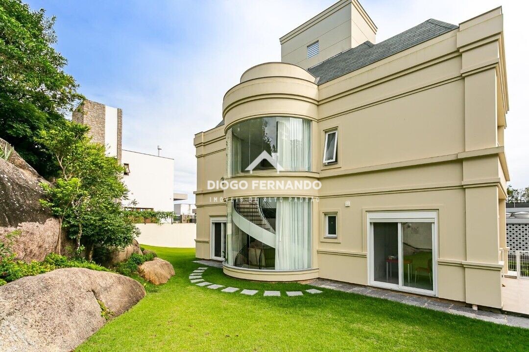 Casa de Condomínio à venda com 4 quartos, 319m² - Foto 3