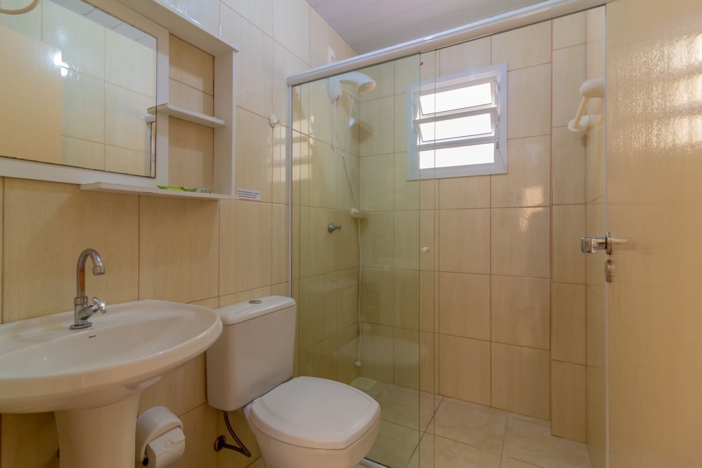 Apartamento para alugar com 2 quartos, 75m² - Foto 12