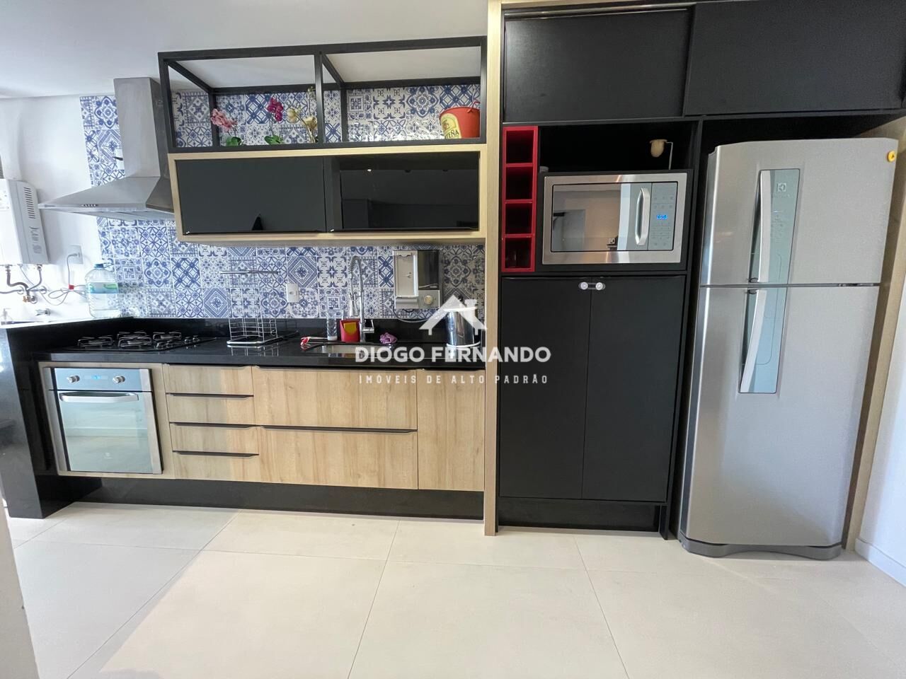 Apartamento à venda com 2 quartos, 76m² - Foto 3