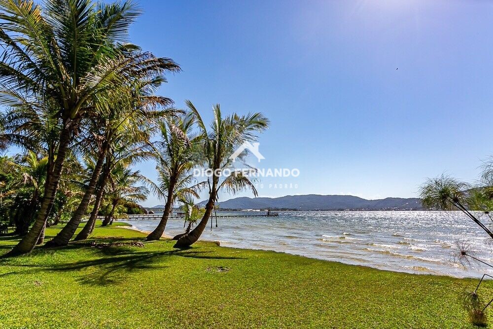 Casa de Condomínio à venda com 4 quartos, 350m² - Foto 10