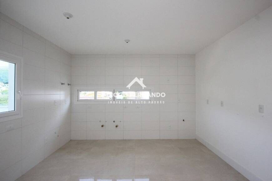 Cobertura à venda com 3 quartos, 229m² - Foto 4