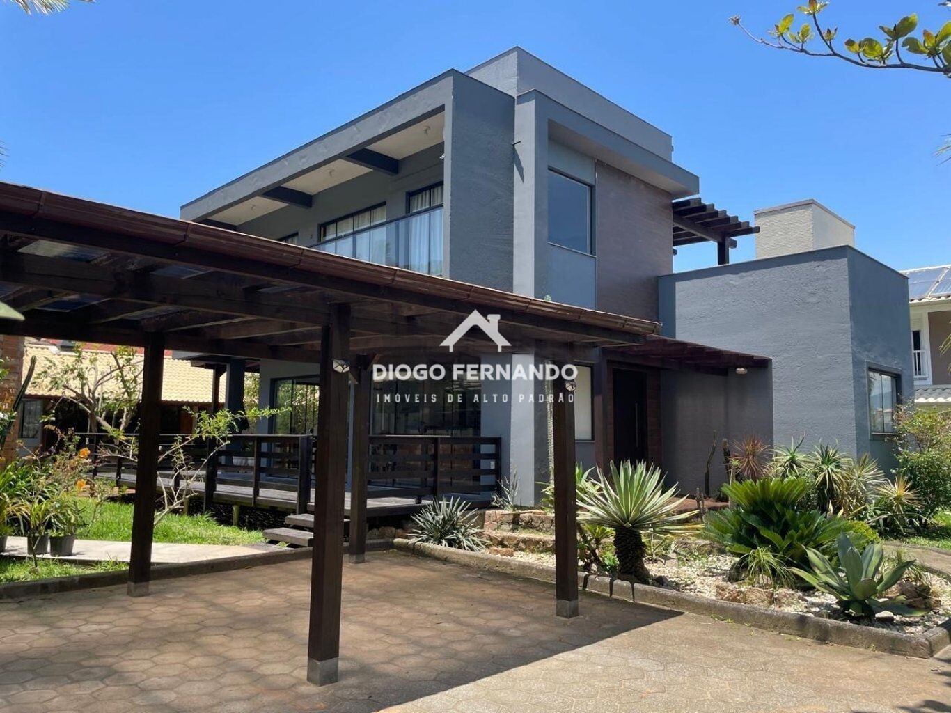Casa, 5 quartos, 225 m² - Foto 2