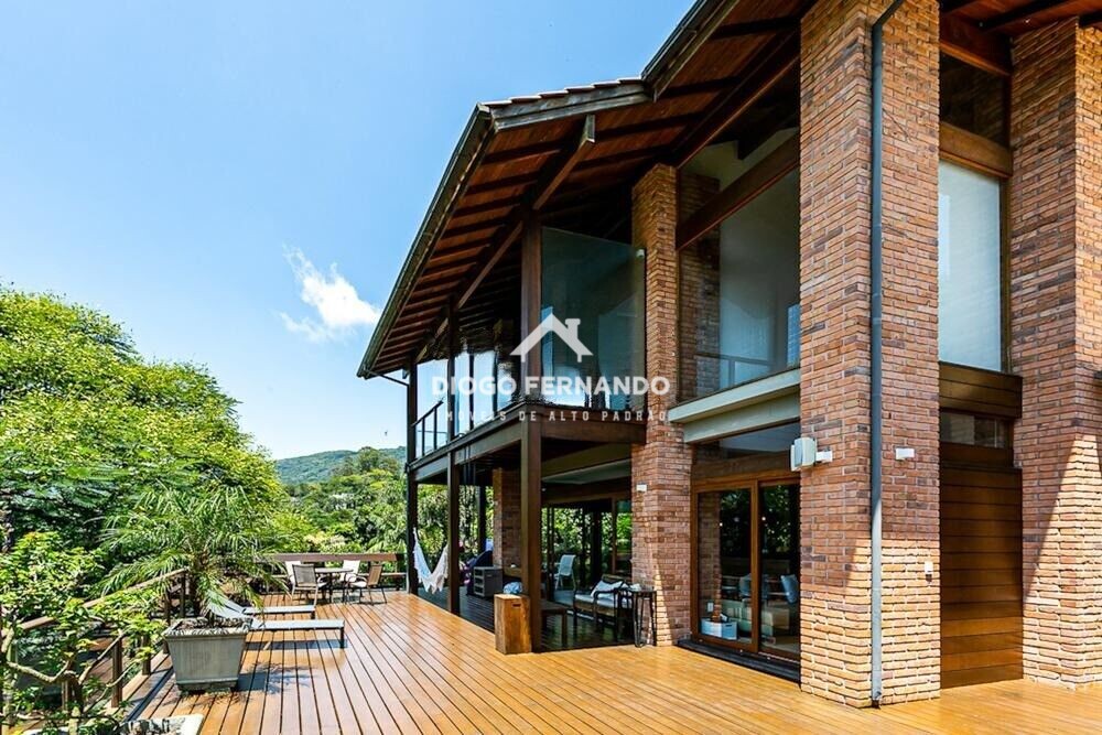 Casa de Condomínio à venda com 3 quartos, 520m² - Foto 5