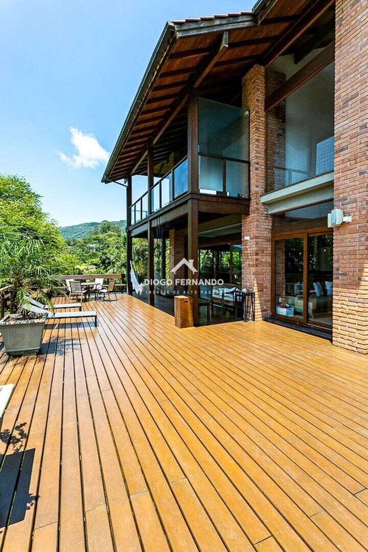 Casa de Condomínio à venda com 3 quartos, 520m² - Foto 3