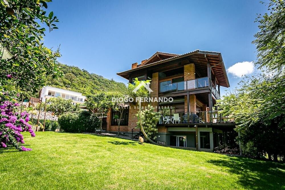 Casa de Condomínio à venda com 3 quartos, 520m² - Foto 1