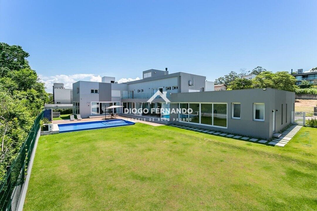 Casa de Condomínio à venda com 5 quartos, 952m² - Foto 2