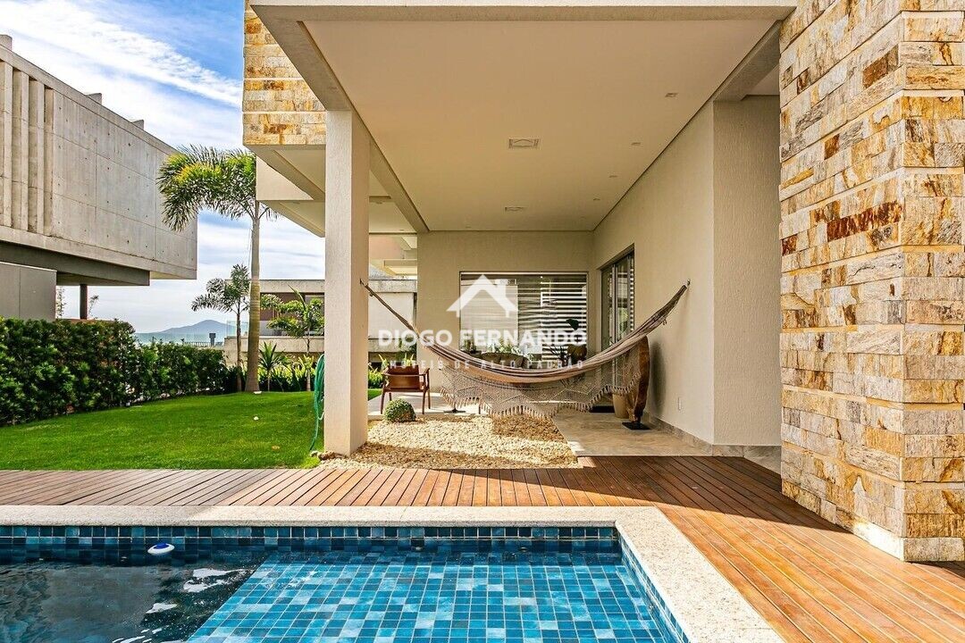 Casa de Condomínio à venda com 5 quartos, 634m² - Foto 2