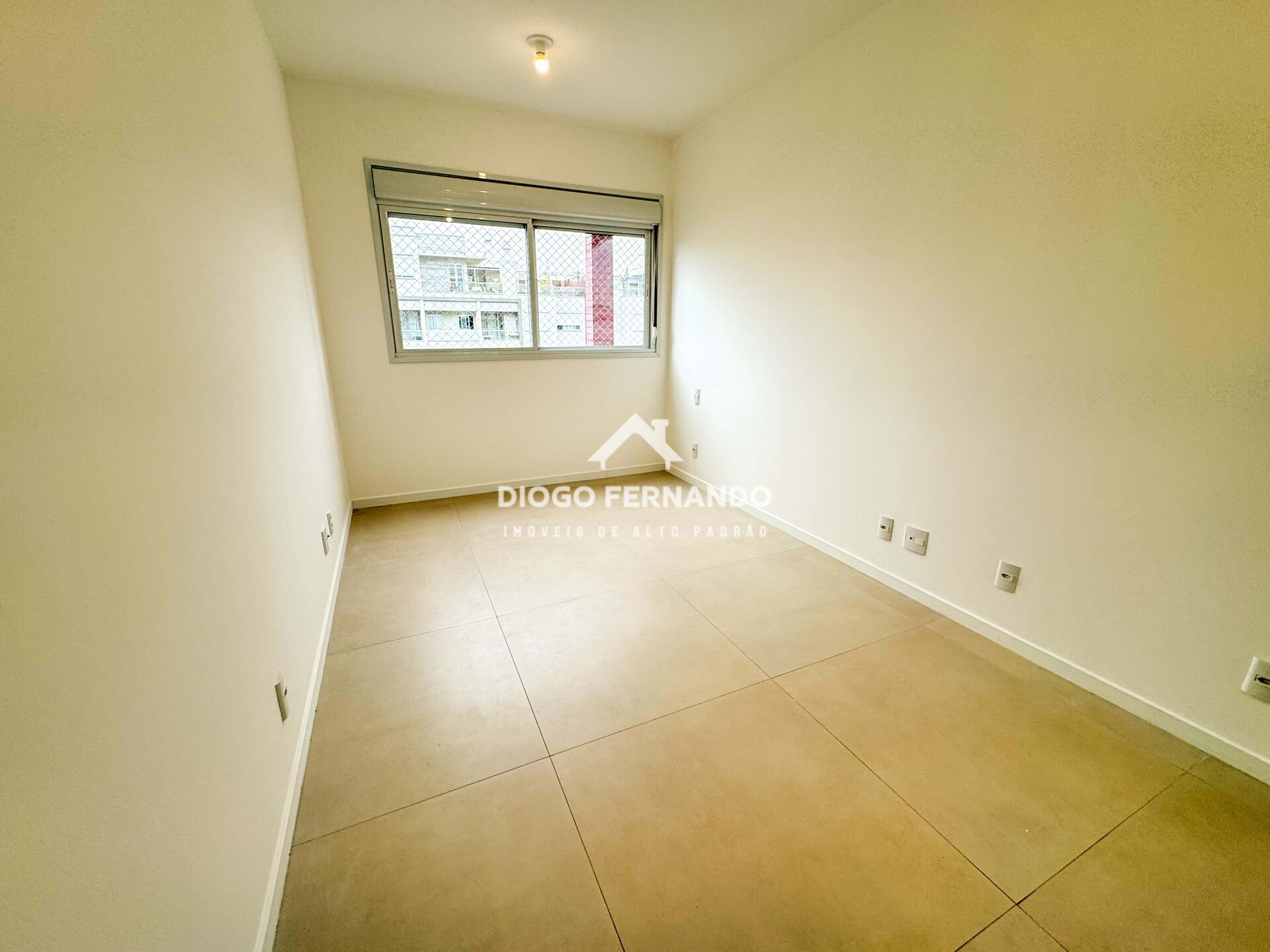 Apartamento à venda com 3 quartos, 105m² - Foto 24