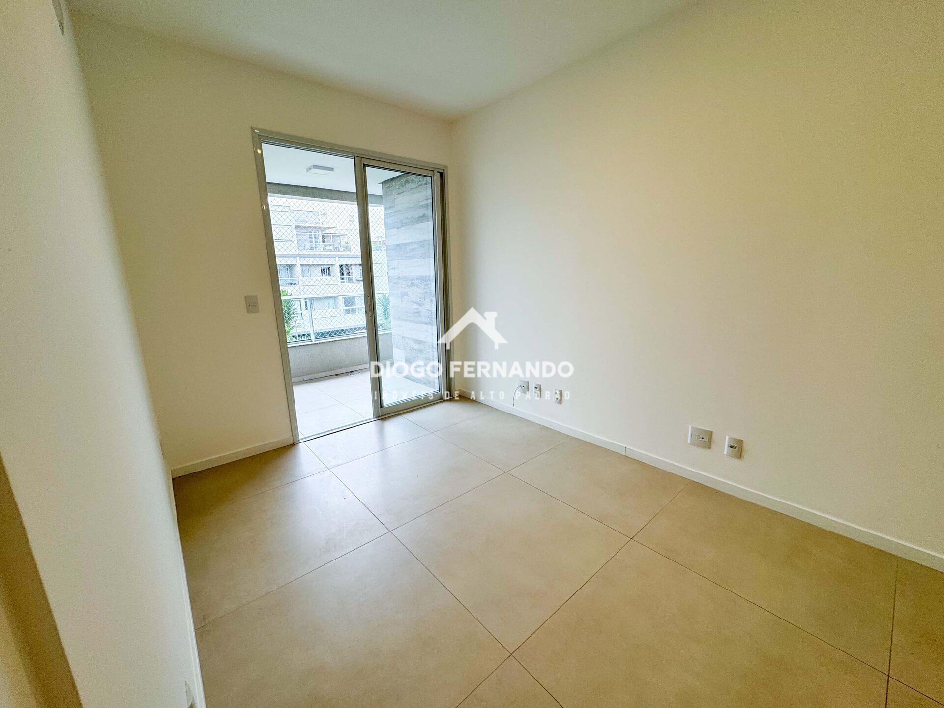 Apartamento à venda com 3 quartos, 105m² - Foto 6