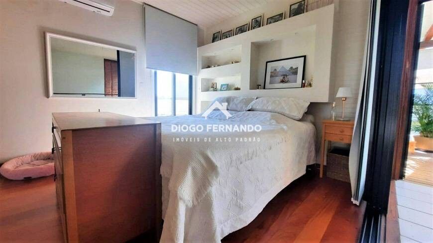 Casa de Condomínio à venda com 3 quartos, 216m² - Foto 21