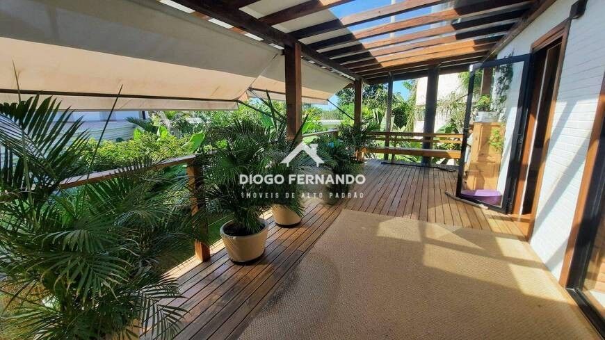 Casa de Condomínio à venda com 3 quartos, 216m² - Foto 29