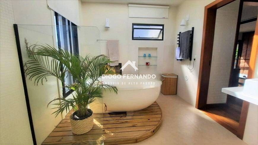 Casa de Condomínio à venda com 3 quartos, 216m² - Foto 22