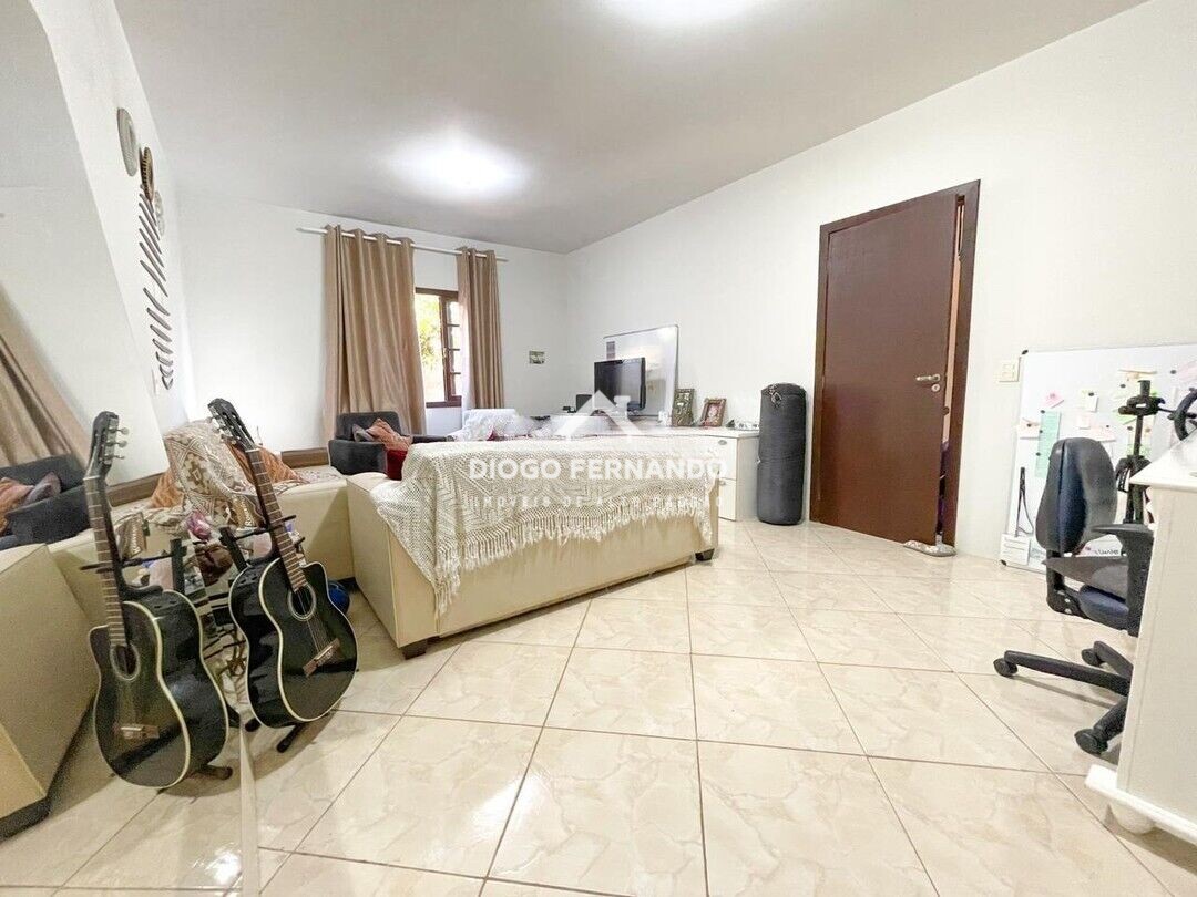 Casa à venda com 3 quartos, 190m² - Foto 13