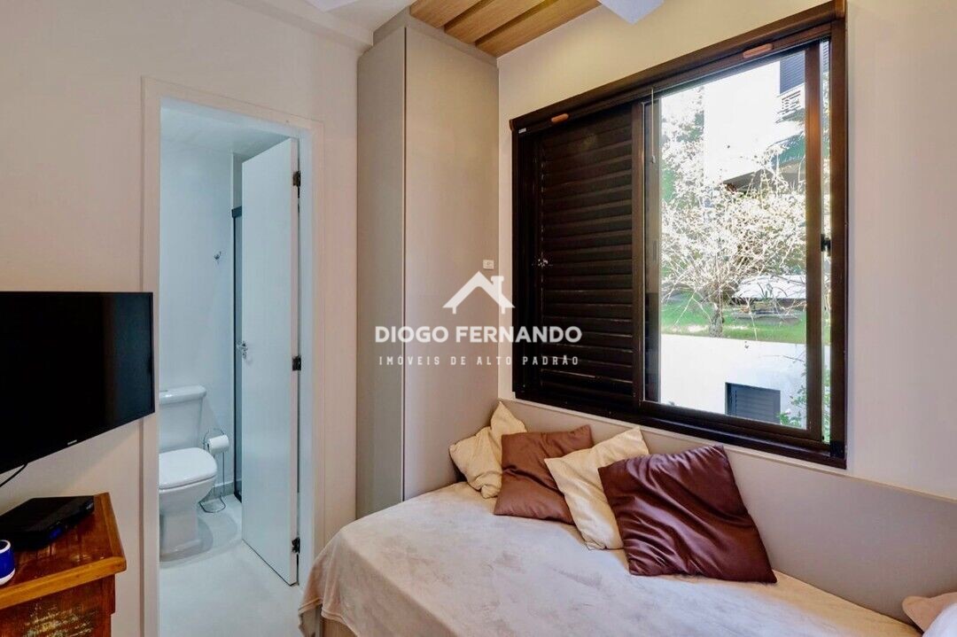 Apartamento à venda com 4 quartos, 158m² - Foto 18