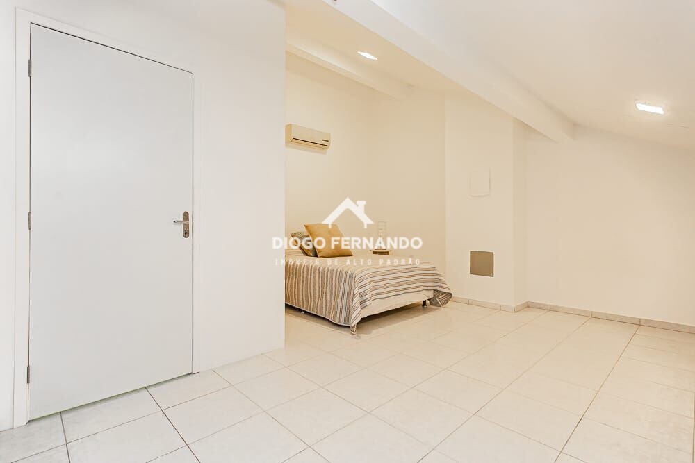 Apartamento à venda com 4 quartos, 187m² - Foto 9