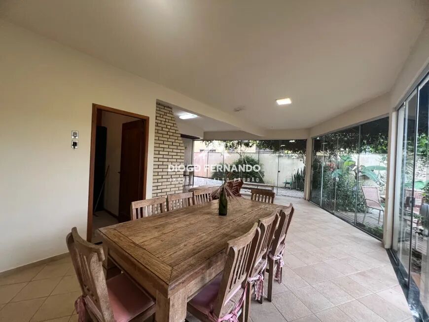 Casa à venda com 4 quartos, 225m² - Foto 21