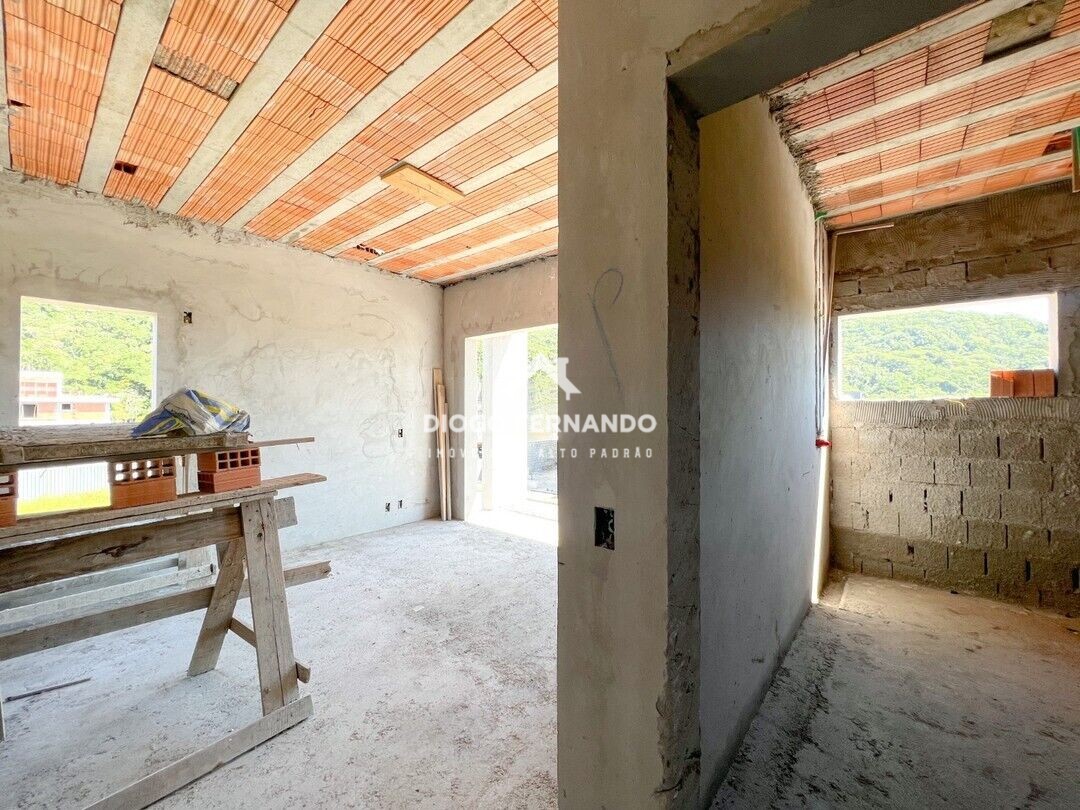 Casa à venda com 3 quartos, 189m² - Foto 13