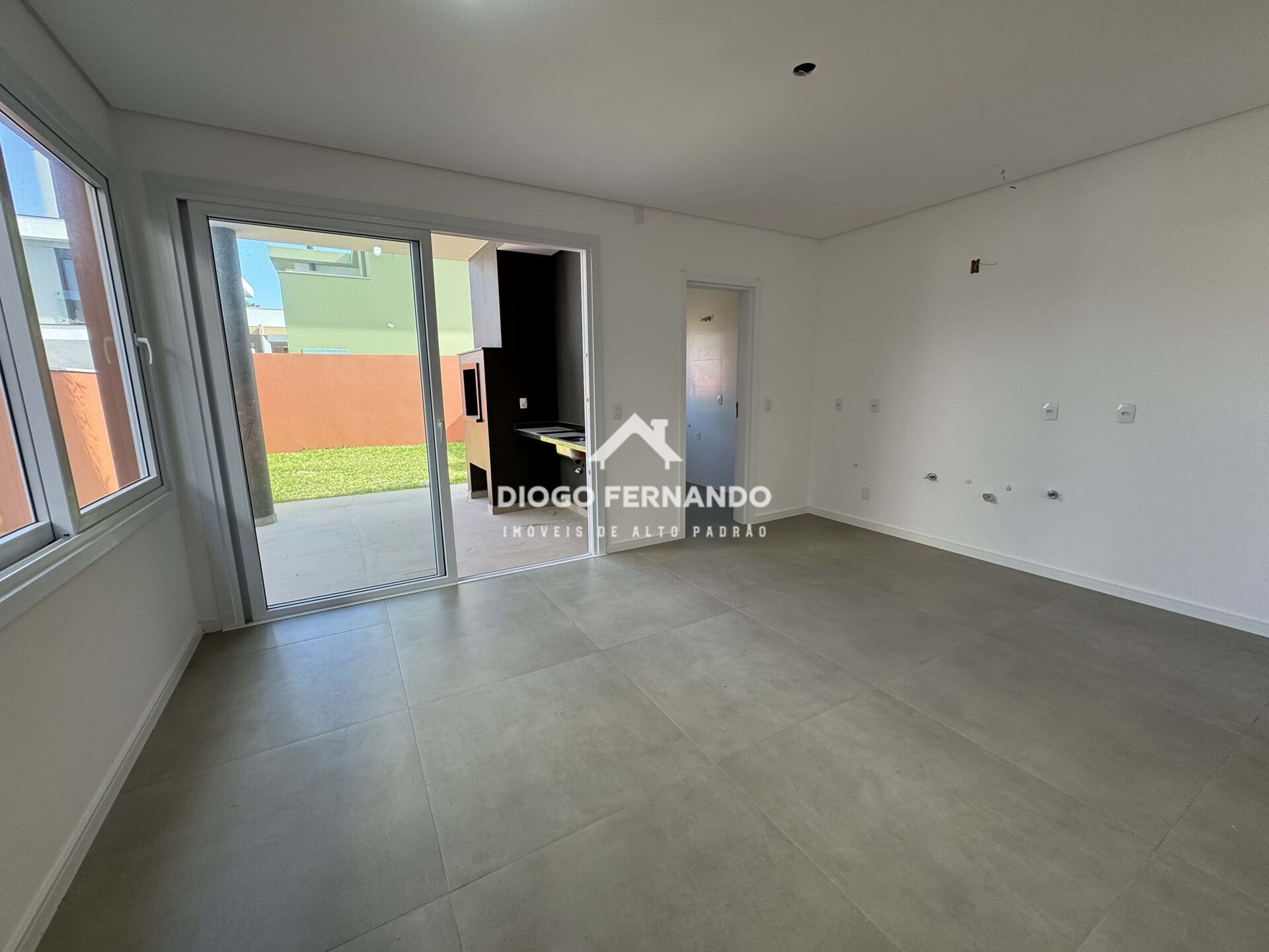 Casa à venda com 3 quartos, 159m² - Foto 8