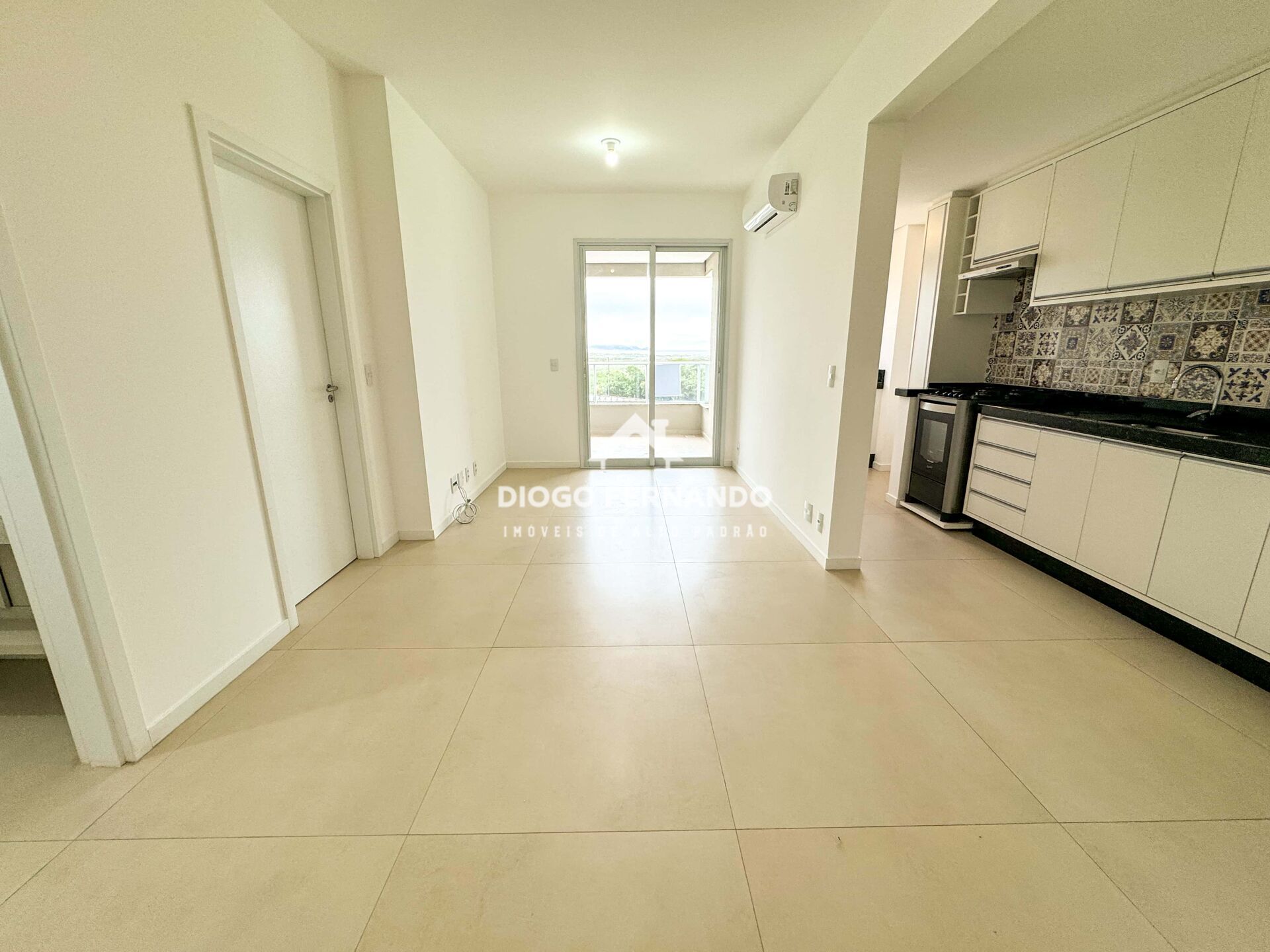 Apartamento para alugar com 2 quartos, 77m² - Foto 2