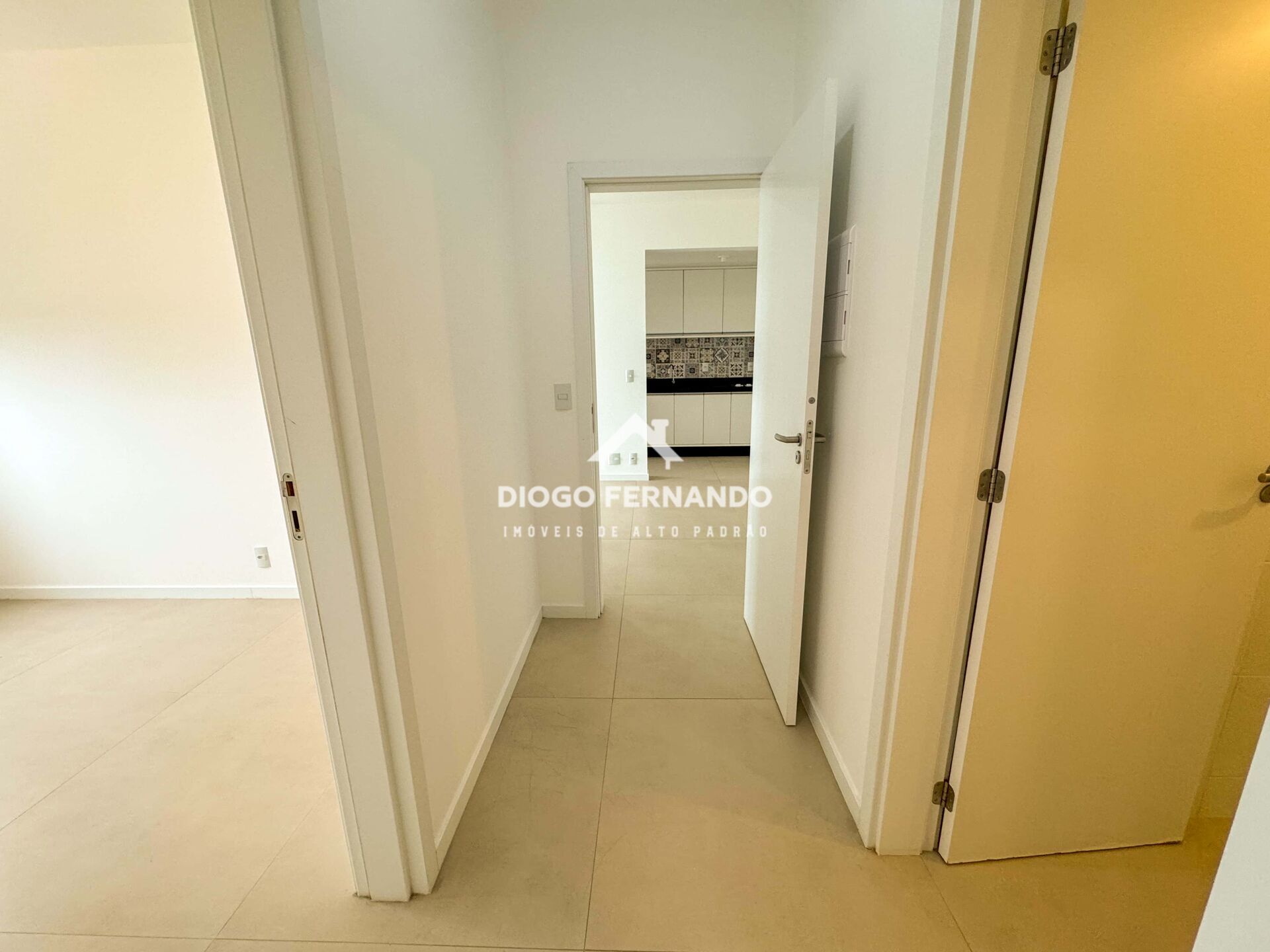 Apartamento para alugar com 2 quartos, 77m² - Foto 15