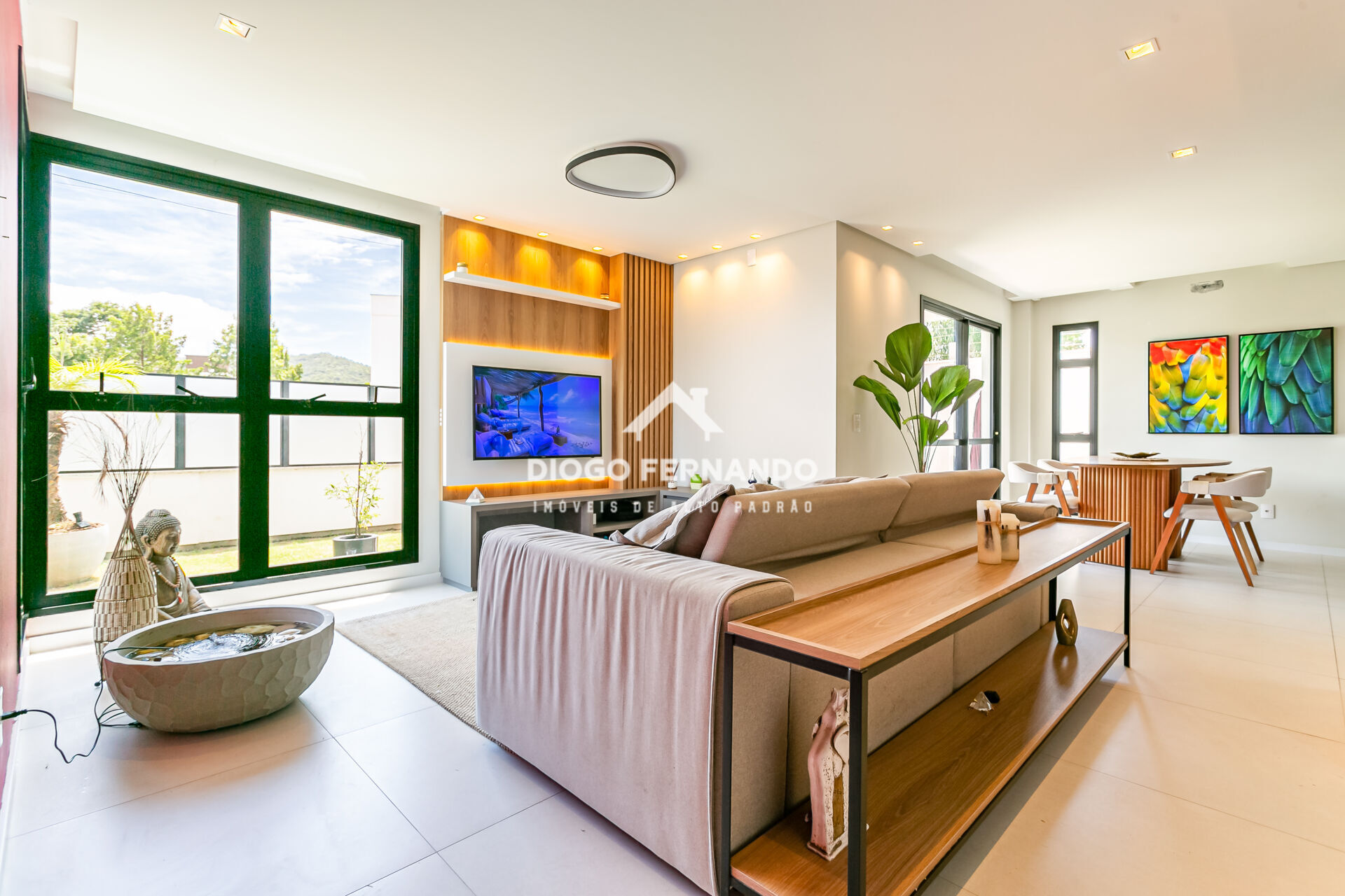 Casa à venda com 3 quartos, 159m² - Foto 2