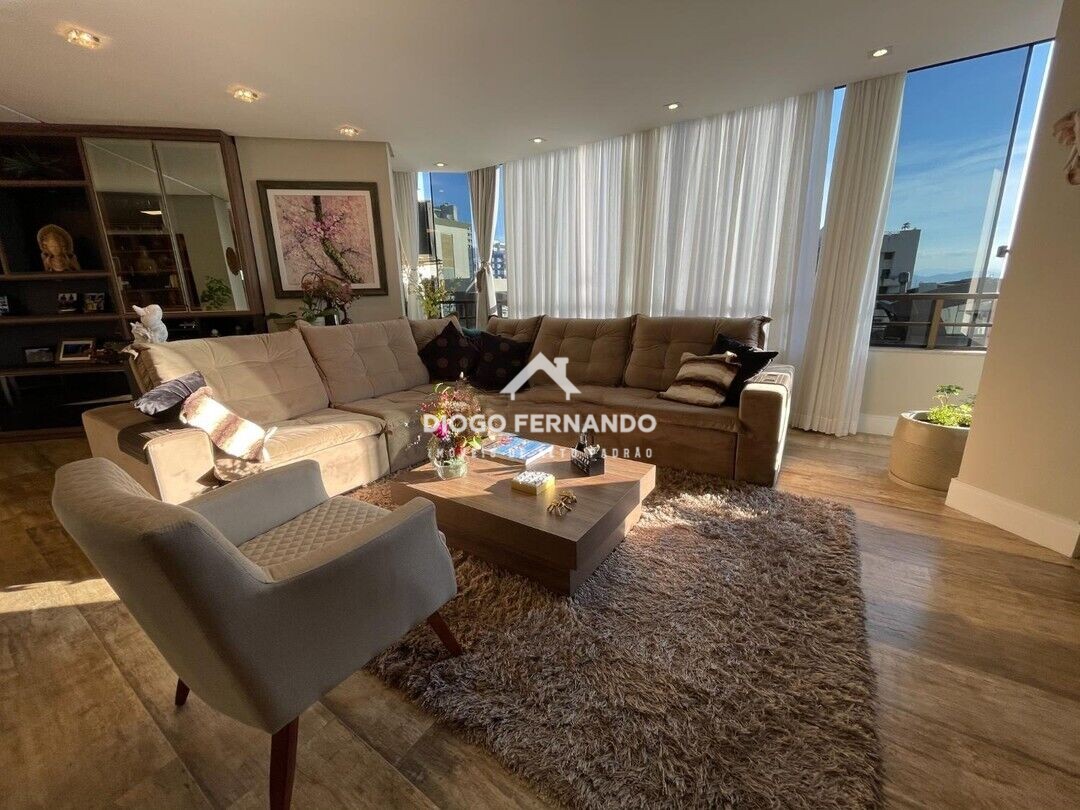 Apartamento à venda com 3 quartos, 209m² - Foto 13