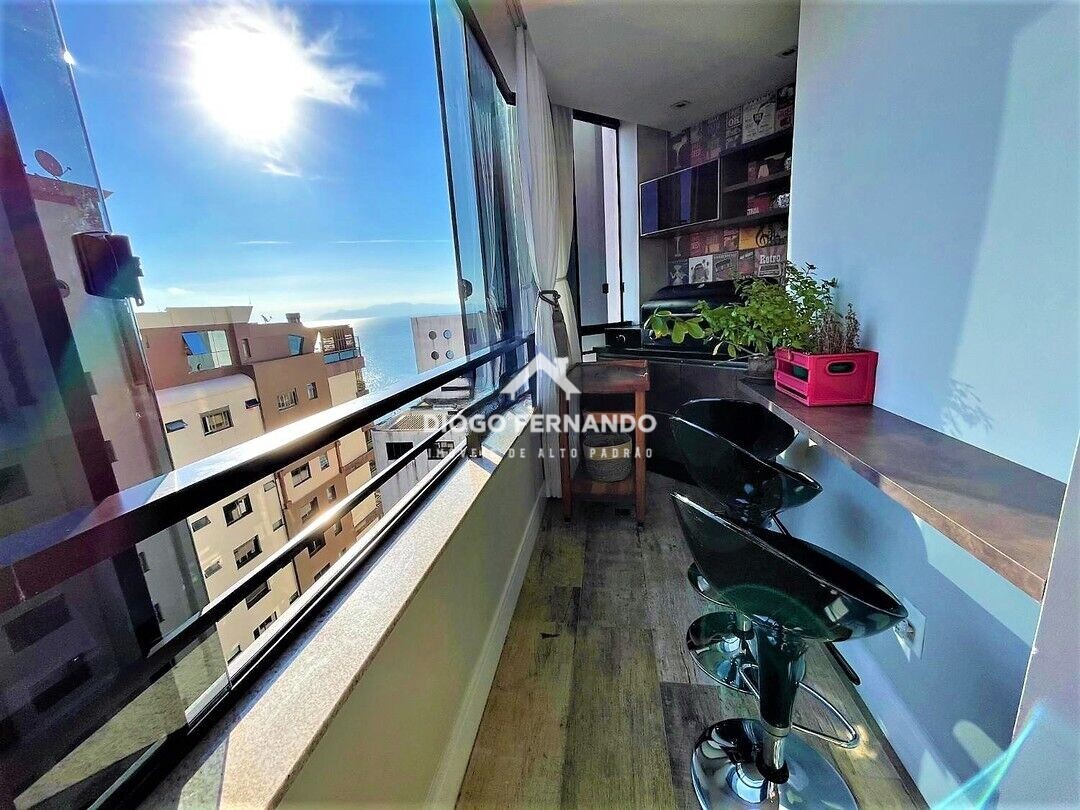 Apartamento à venda com 3 quartos, 209m² - Foto 3