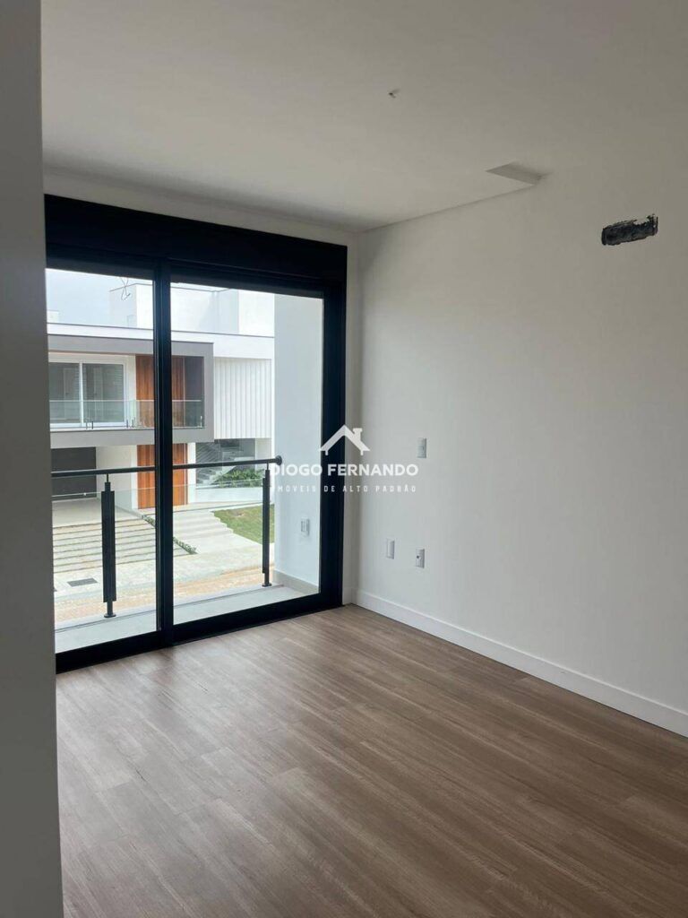 Casa à venda com 3 quartos, 180m² - Foto 11