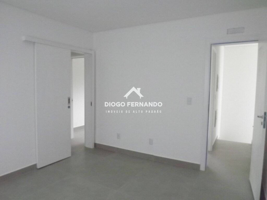 Casa à venda com 2 quartos, 140m² - Foto 10