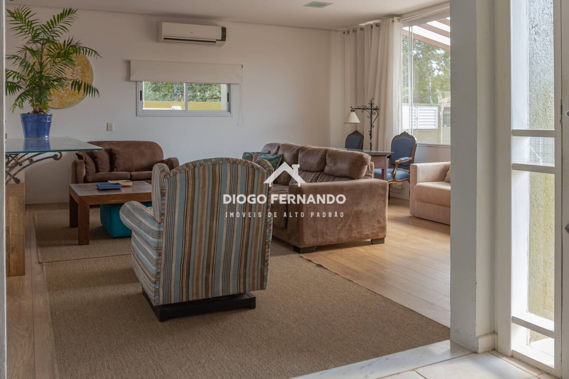 Casa à venda com 4 quartos, 227m² - Foto 12