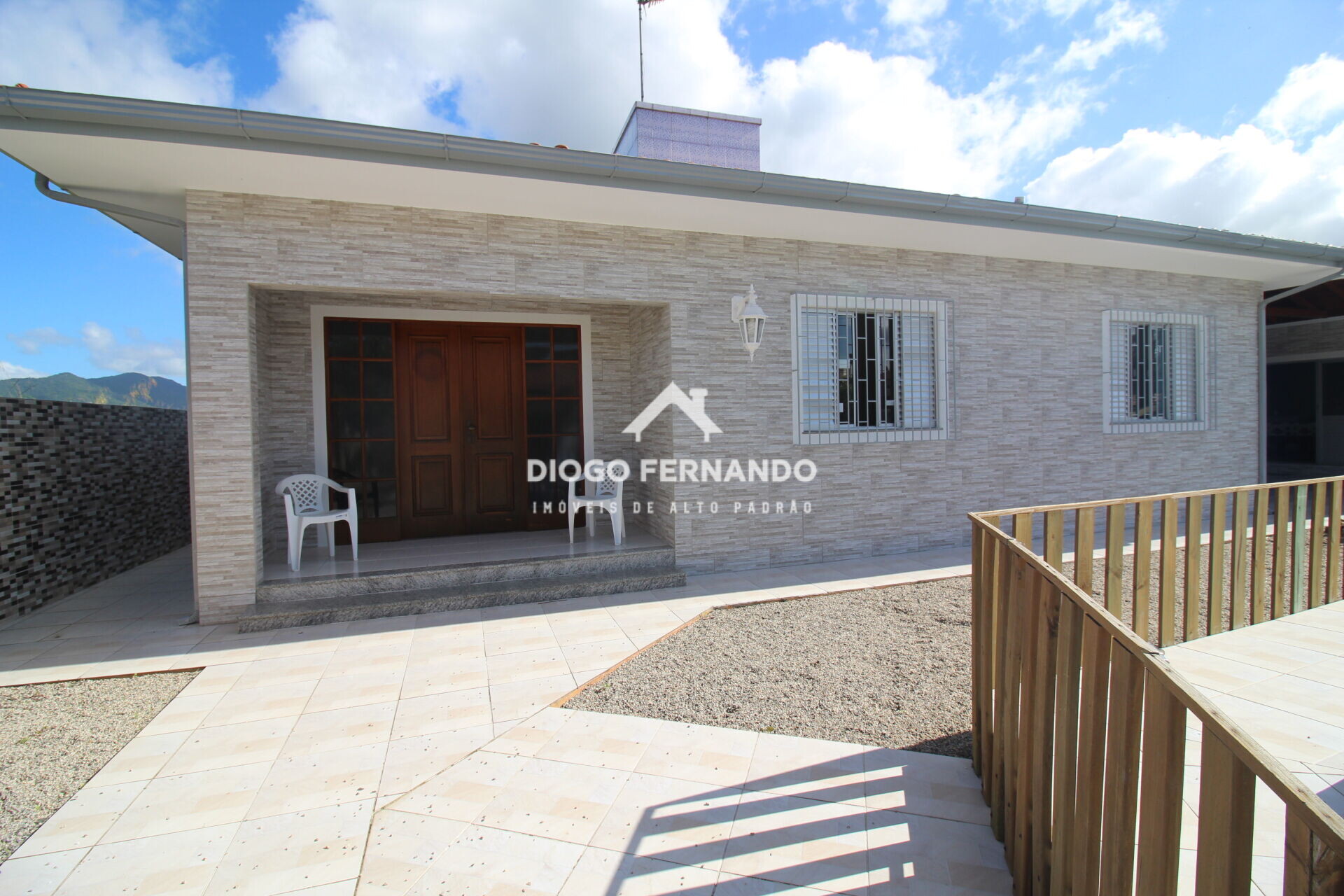 Casa à venda com 4 quartos, 235m² - Foto 14