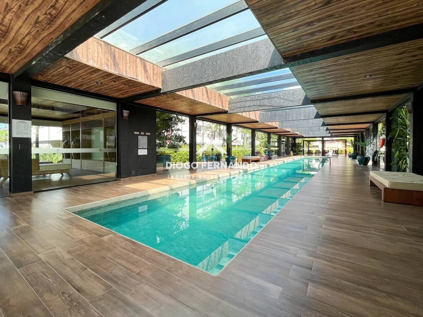 Apartamento à venda com 2 quartos, 76m² - Foto 8