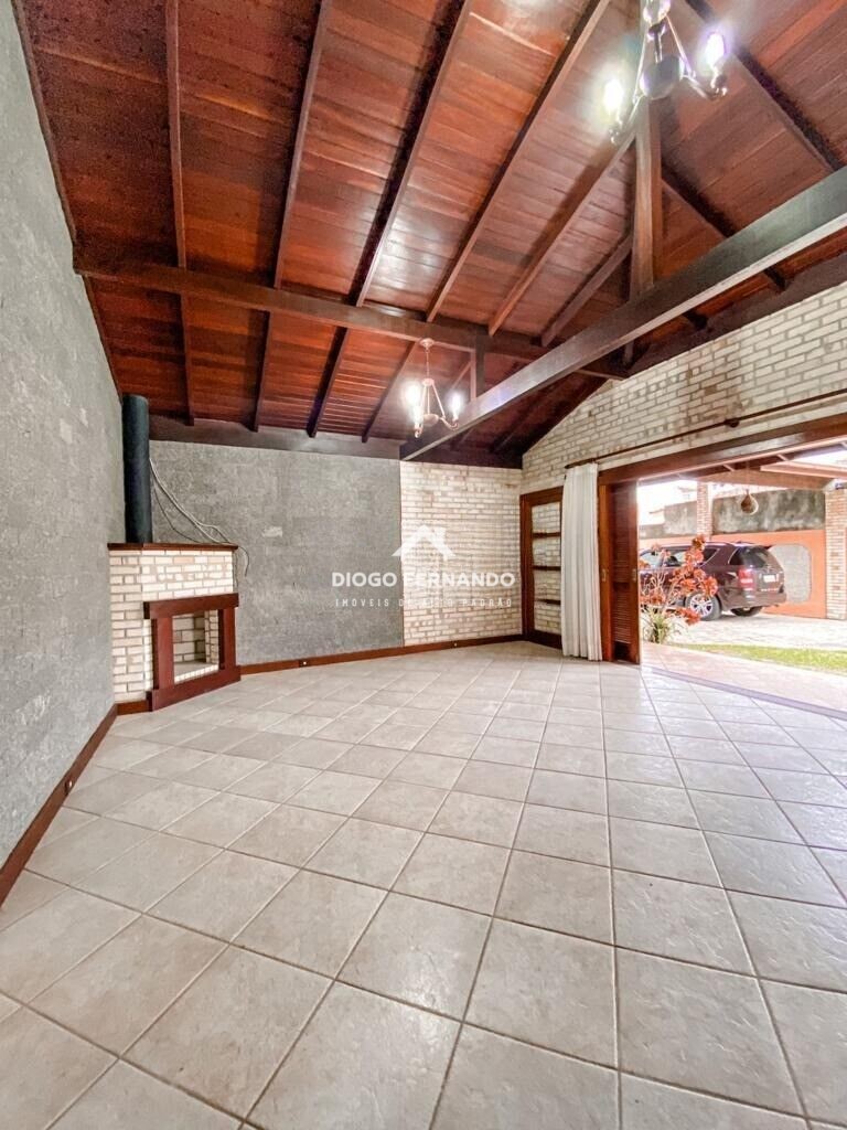 Casa à venda com 4 quartos, 370m² - Foto 12