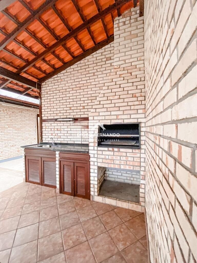 Casa à venda com 4 quartos, 370m² - Foto 7