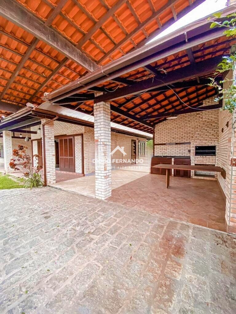 Casa à venda com 4 quartos, 370m² - Foto 6