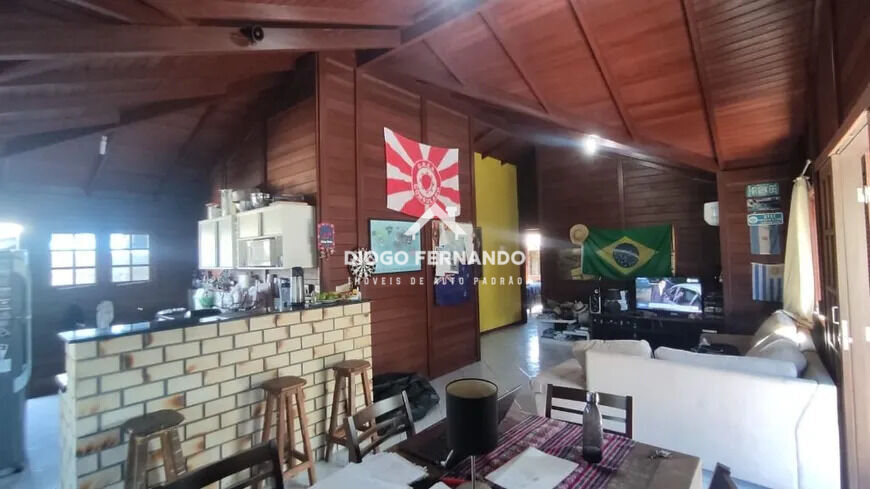 Casa à venda com 3 quartos, 200m² - Foto 11