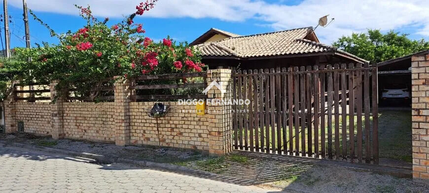 Casa à venda com 3 quartos, 200m² - Foto 17