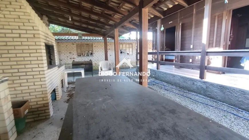 Casa à venda com 3 quartos, 200m² - Foto 7