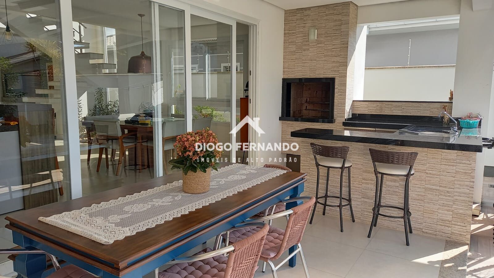 Casa à venda com 3 quartos, 262m² - Foto 35