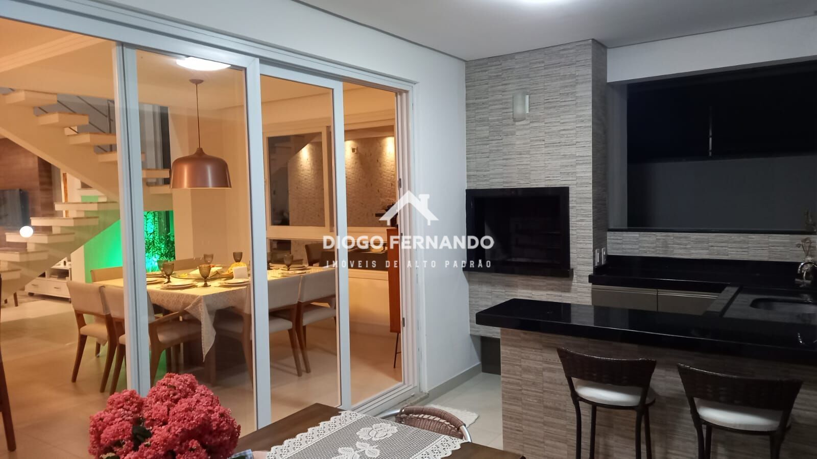 Casa à venda com 3 quartos, 262m² - Foto 34