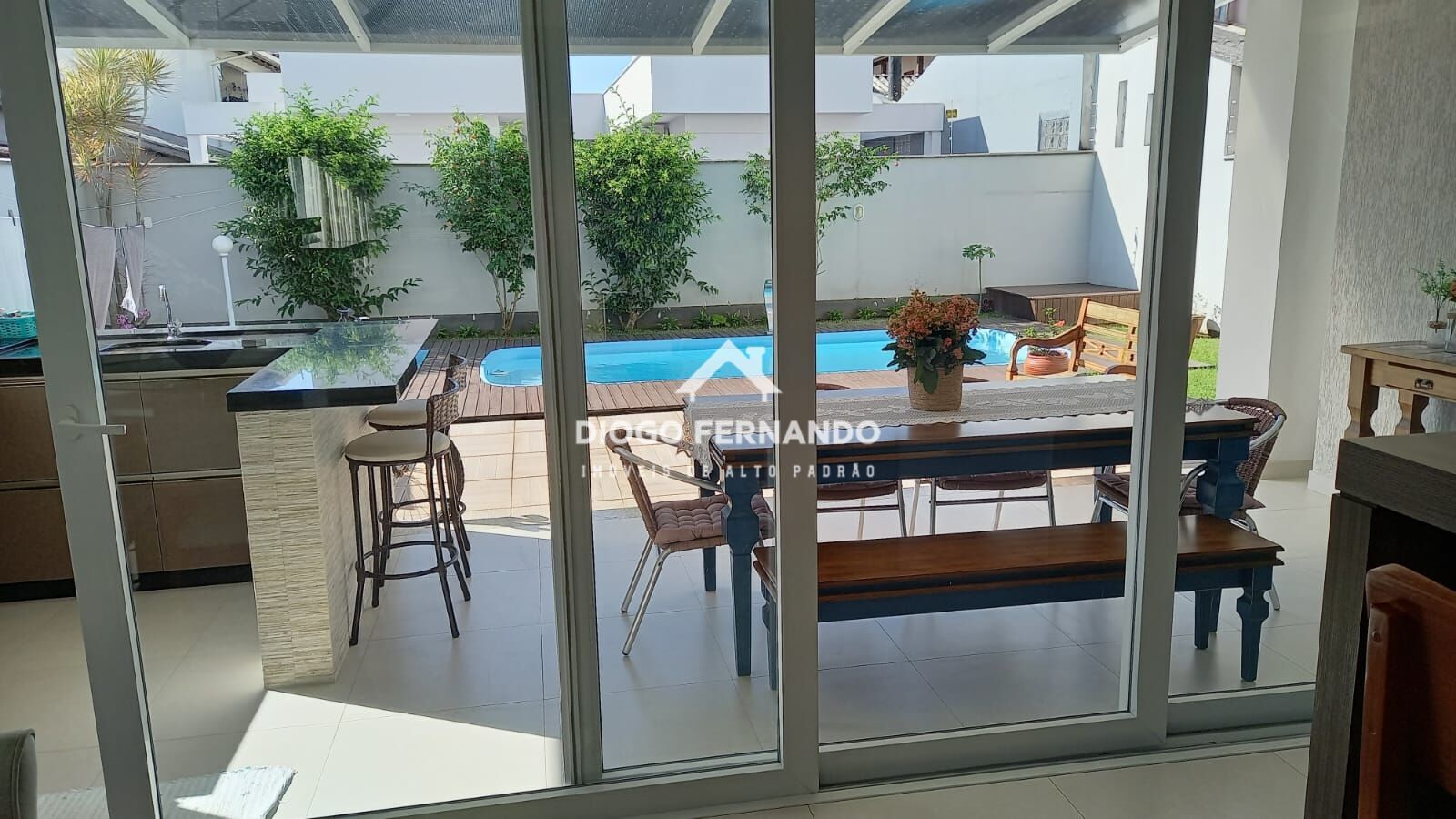 Casa à venda com 3 quartos, 262m² - Foto 37