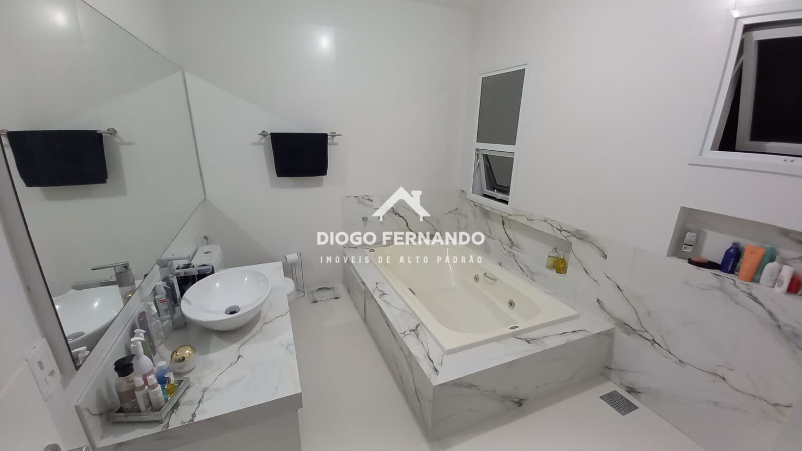 Casa à venda com 3 quartos, 262m² - Foto 19