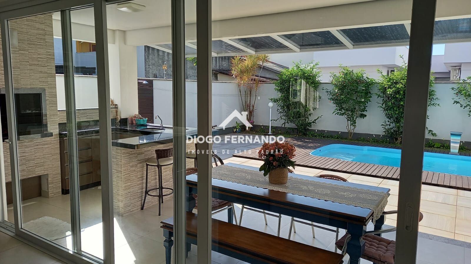 Casa à venda com 3 quartos, 262m² - Foto 36