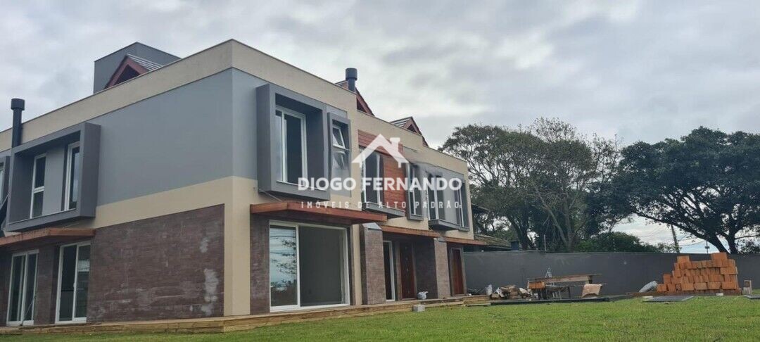 Casa à venda com 3 quartos, 139m² - Foto 2