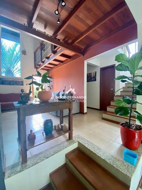 Casa à venda com 3 quartos, 230m² - Foto 7