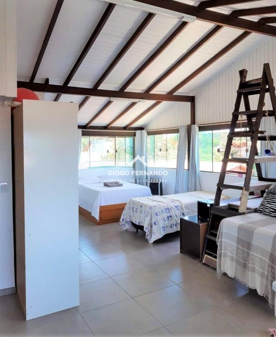 Casa à venda com 4 quartos, 277m² - Foto 7