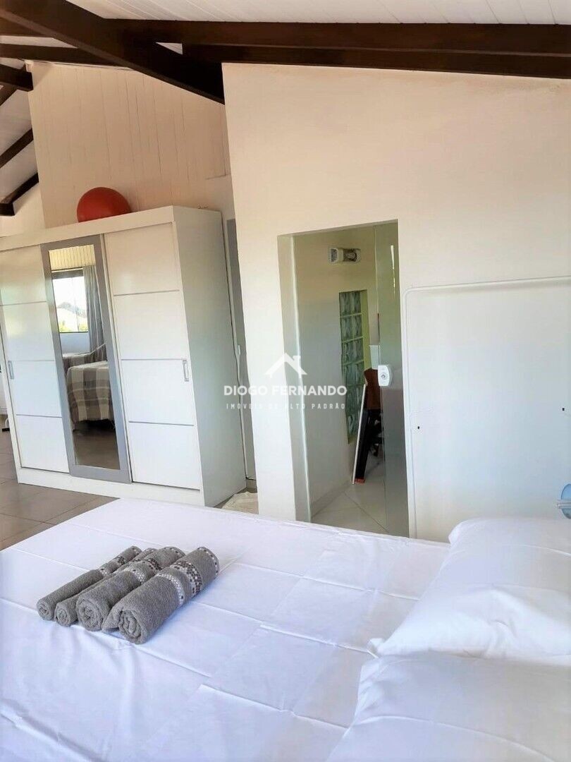 Casa à venda com 4 quartos, 277m² - Foto 11