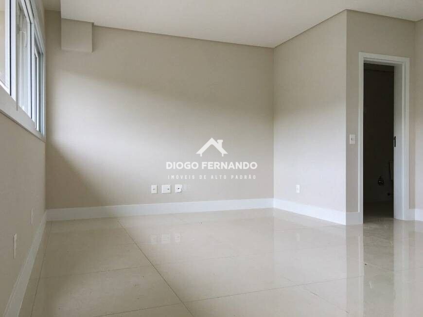 Apartamento à venda com 6 quartos, 333m² - Foto 18