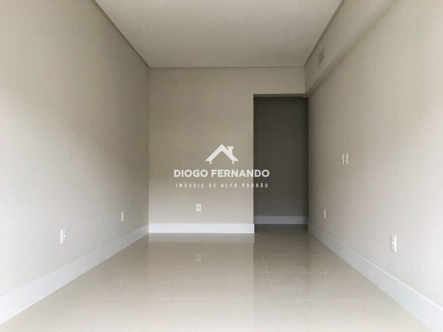 Apartamento à venda com 6 quartos, 333m² - Foto 15